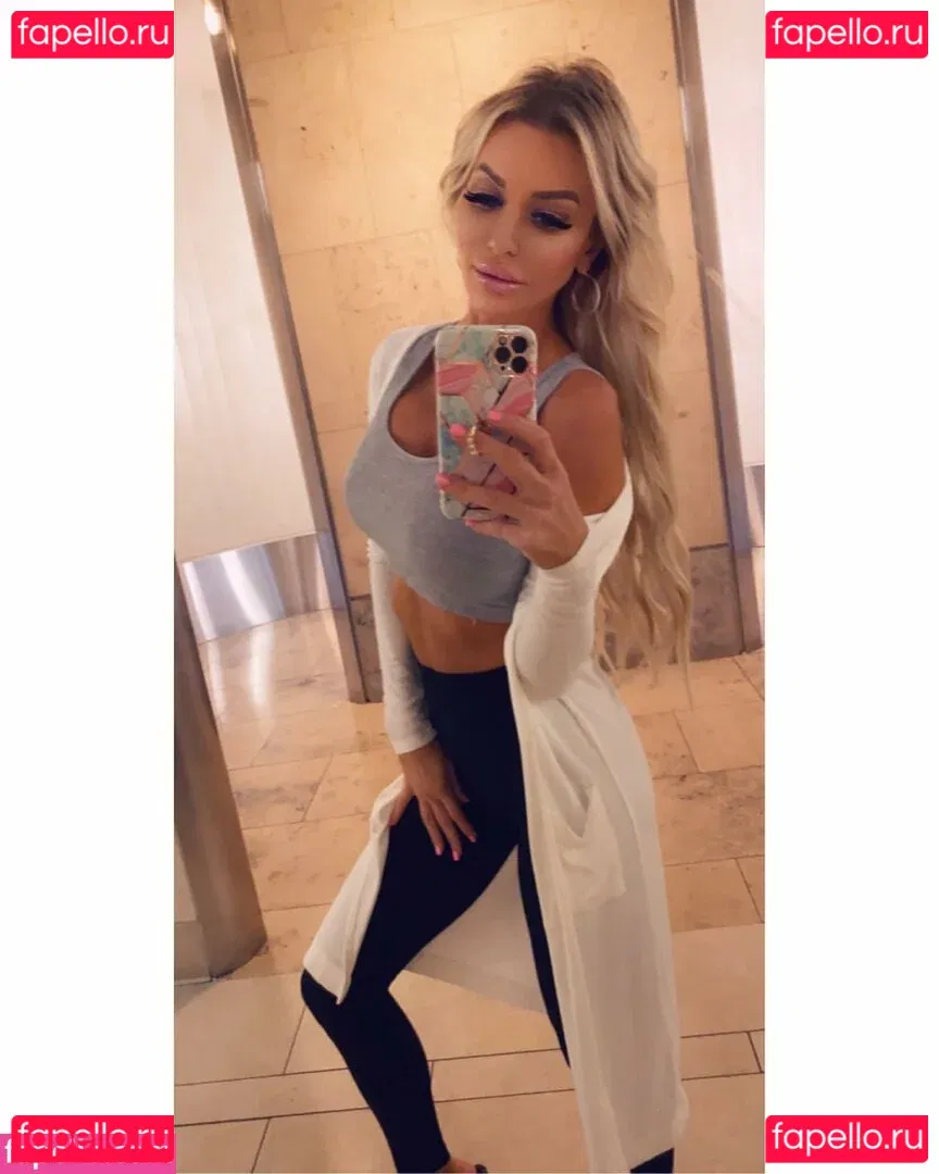 Jenn Stauss Onlyfans Photo Gallery 