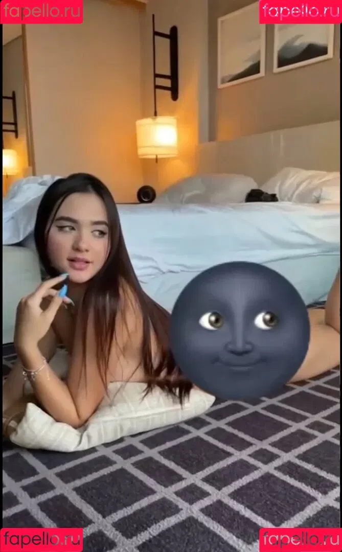 Letycia Soares Onlyfans Photo Gallery 
