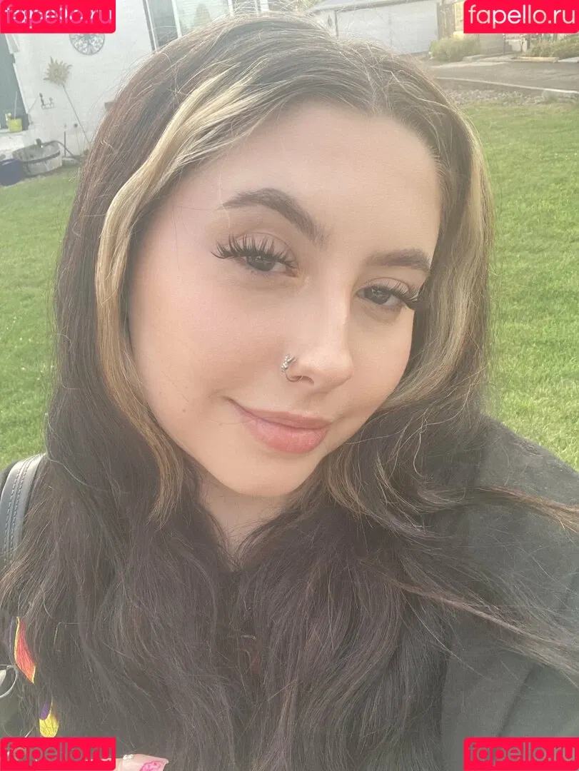BigBittyLexie Onlyfans Photo Gallery 