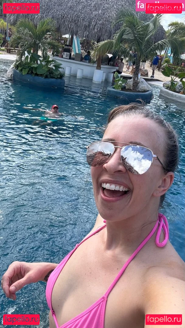 Aubrey Edwards Onlyfans Photo Gallery 