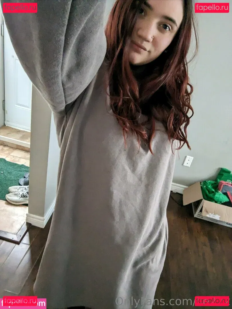 lle222 Onlyfans Photo Gallery 