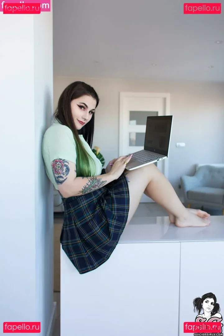 Douji Onlyfans Photo Gallery 