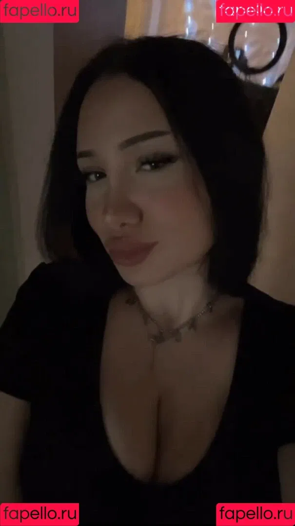 yasilisches Onlyfans Photo Gallery 