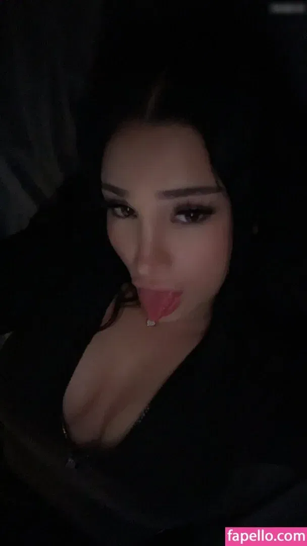 yasilisches Onlyfans Photo Gallery 