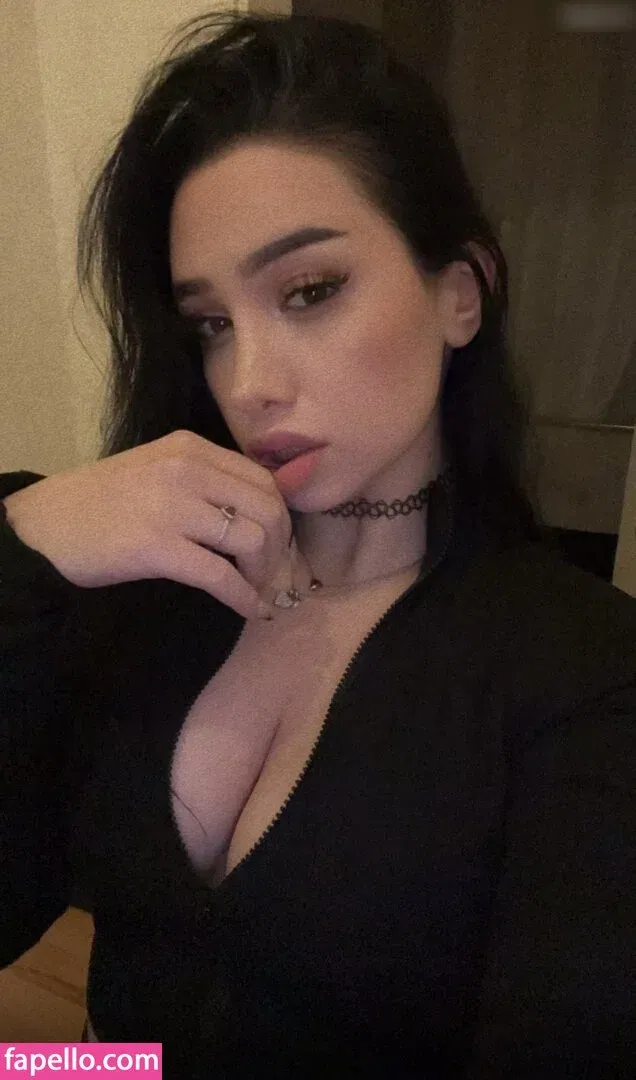 yasilisches Onlyfans Photo Gallery 