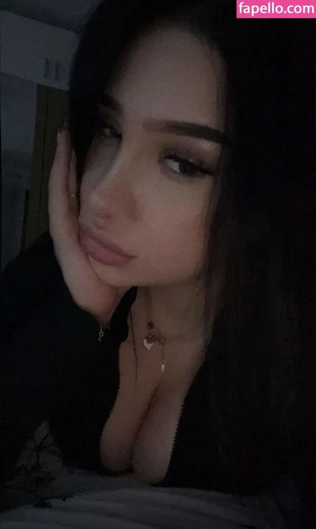 yasilisches Onlyfans Photo Gallery 