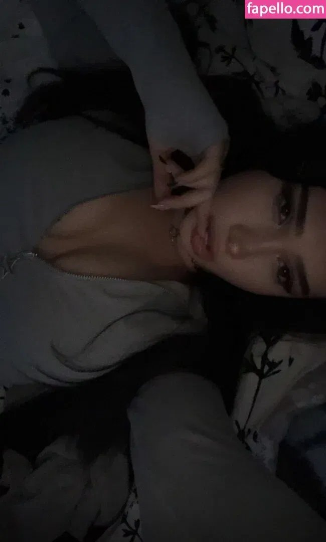 yasilisches Onlyfans Photo Gallery 