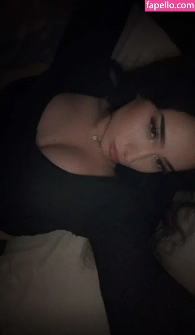 yasilisches Onlyfans Photo Gallery 