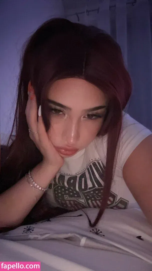 yasilisches Onlyfans Photo Gallery 