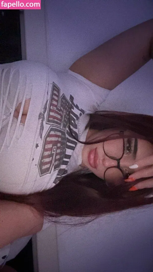 yasilisches Onlyfans Photo Gallery 