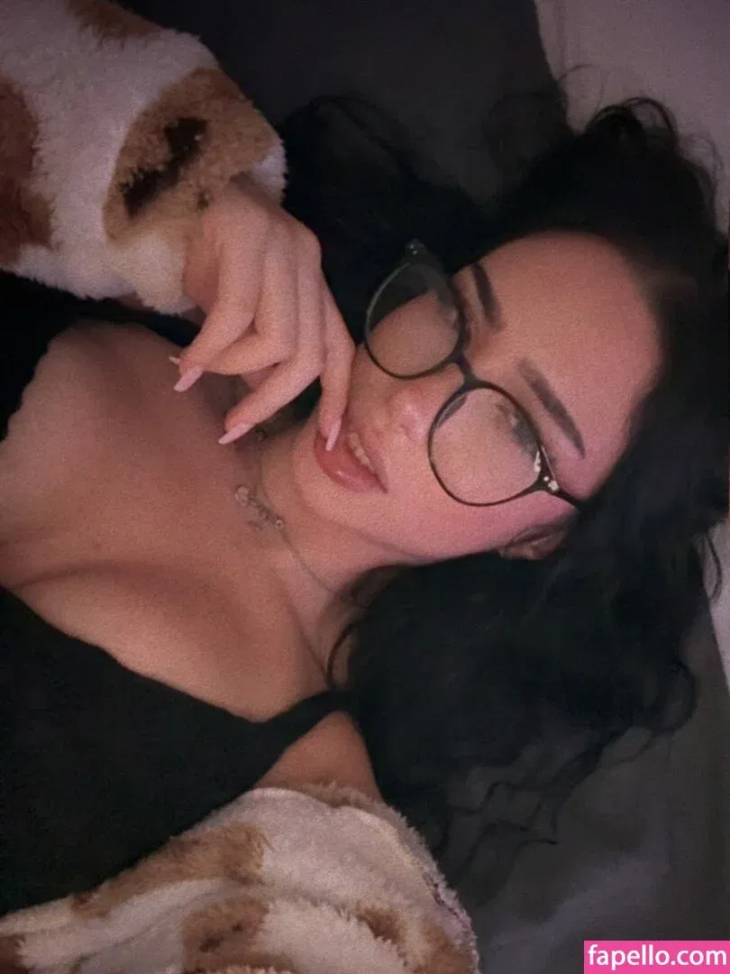 yasilisches Onlyfans Photo Gallery 