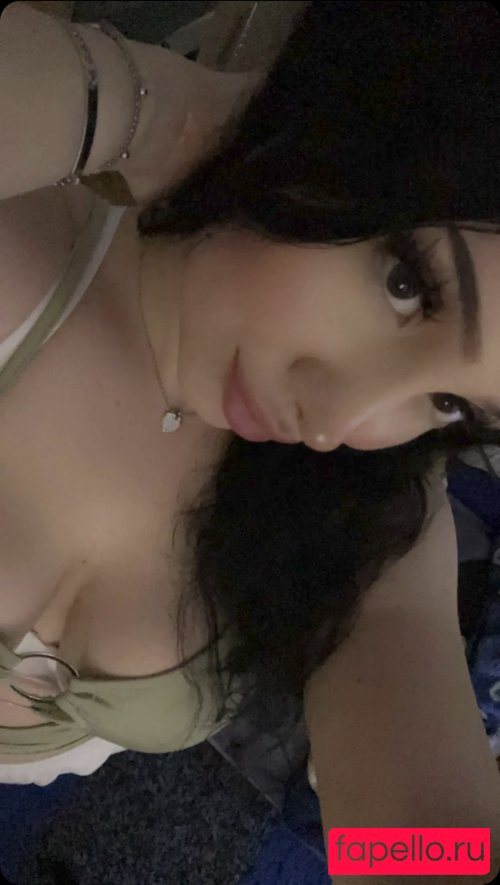 yasilisches Onlyfans Photo Gallery 