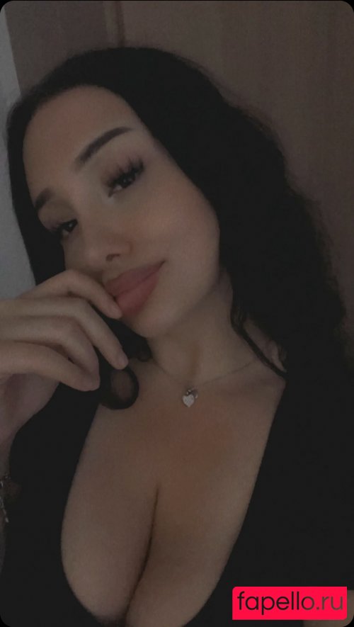 yasilisches Onlyfans Photo Gallery 