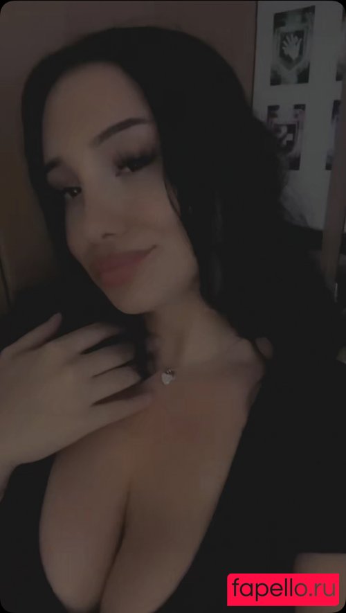 yasilisches Onlyfans Photo Gallery 