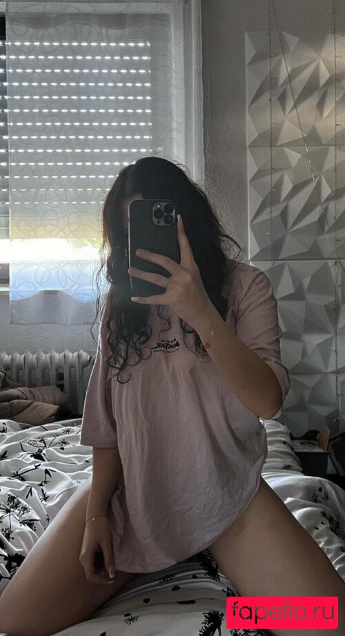 yasilisches Onlyfans Photo Gallery 