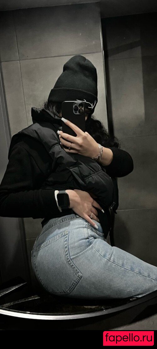 yasilisches Onlyfans Photo Gallery 