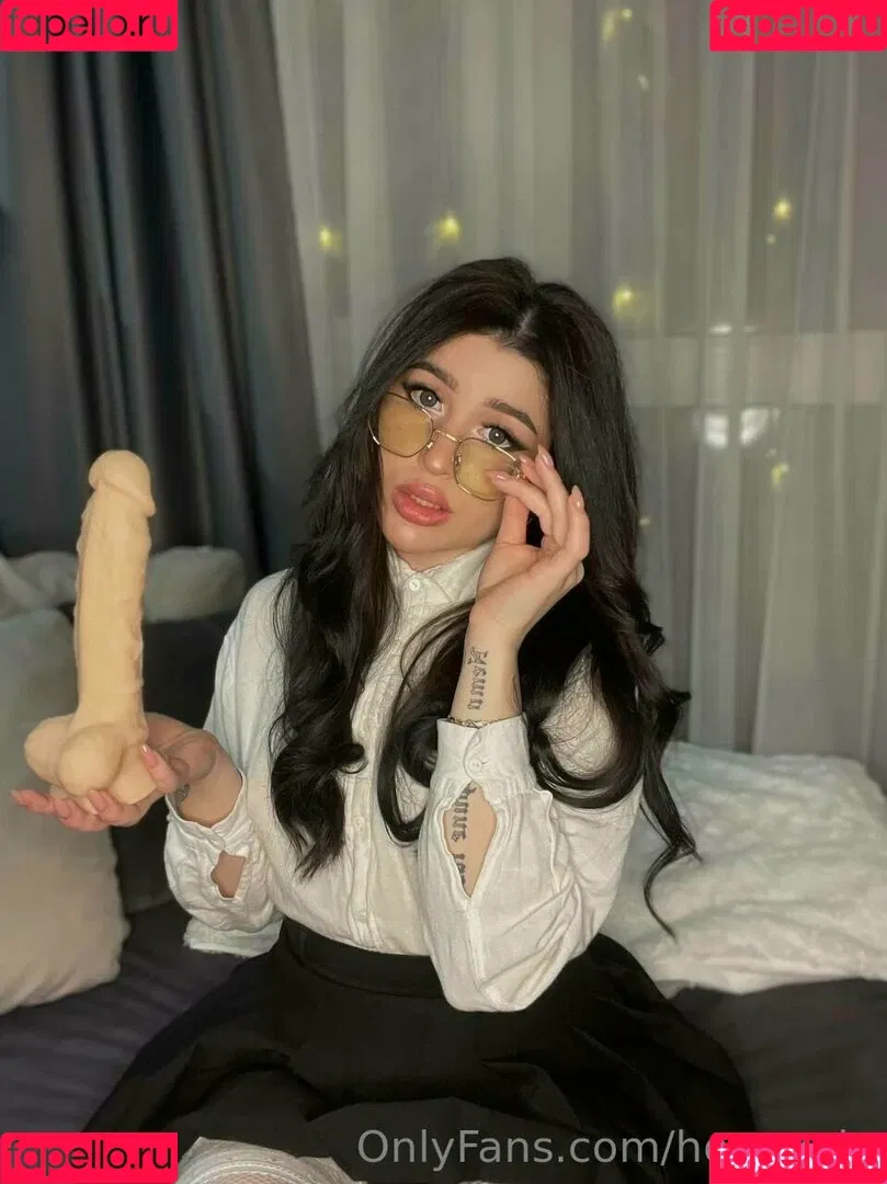 honeyaly Onlyfans Photo Gallery 