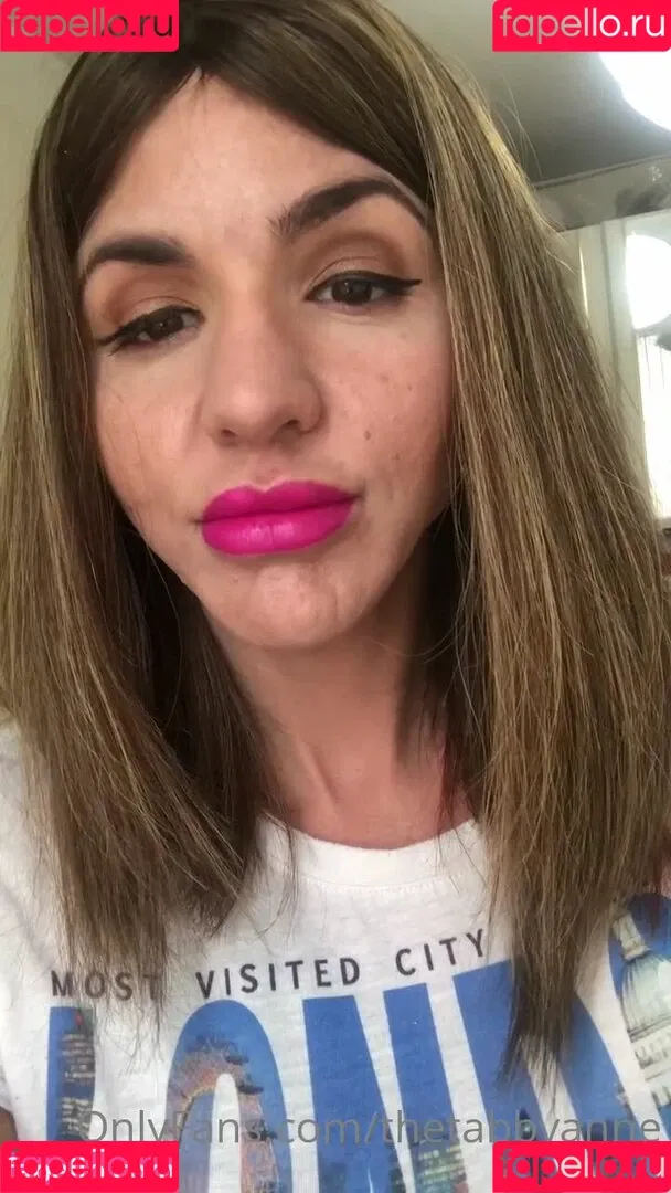 thetabbyanne Onlyfans Photo Gallery 