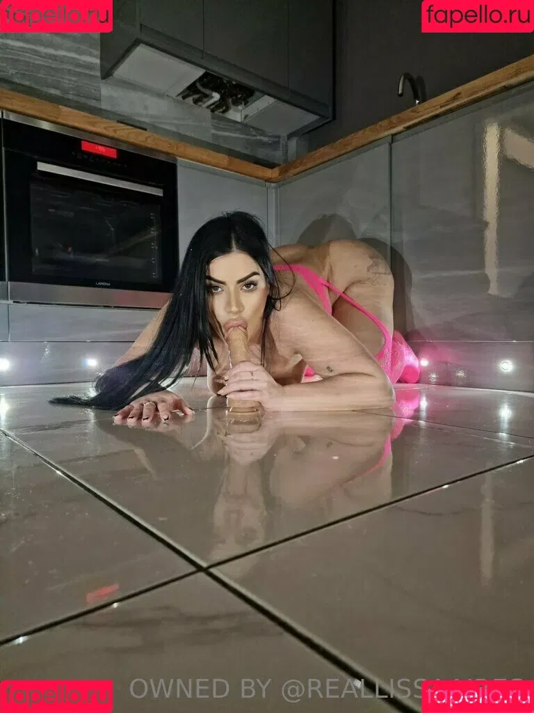 lissaaires Onlyfans Photo Gallery 