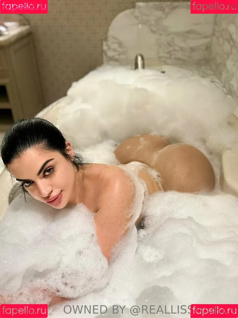lissaaires Onlyfans Photo Gallery 