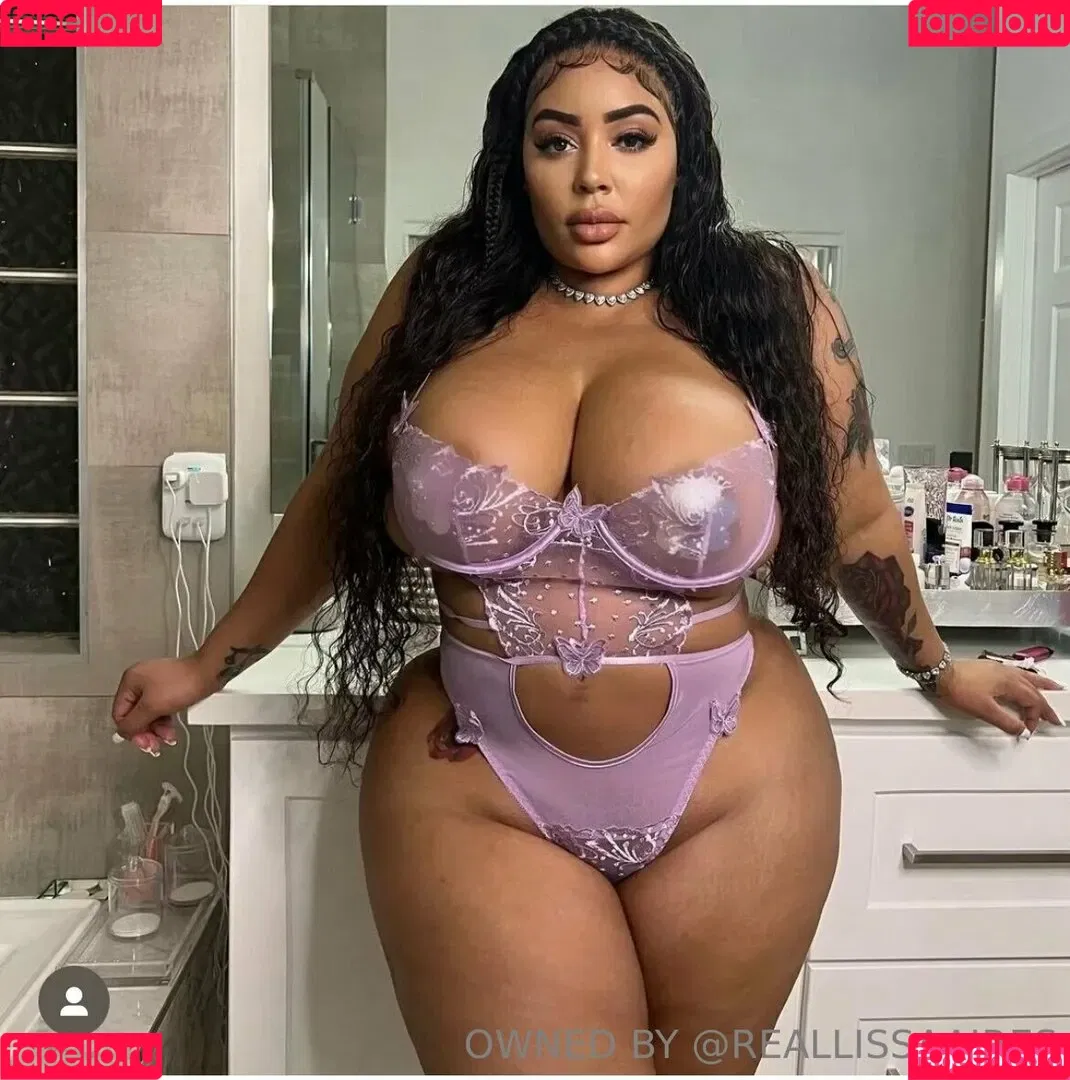lissaaires Onlyfans Photo Gallery 