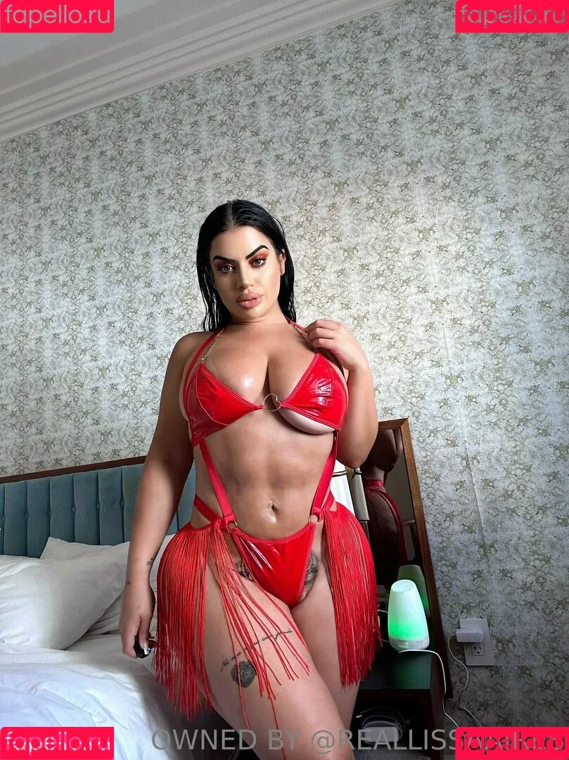 lissaaires Onlyfans Photo Gallery 