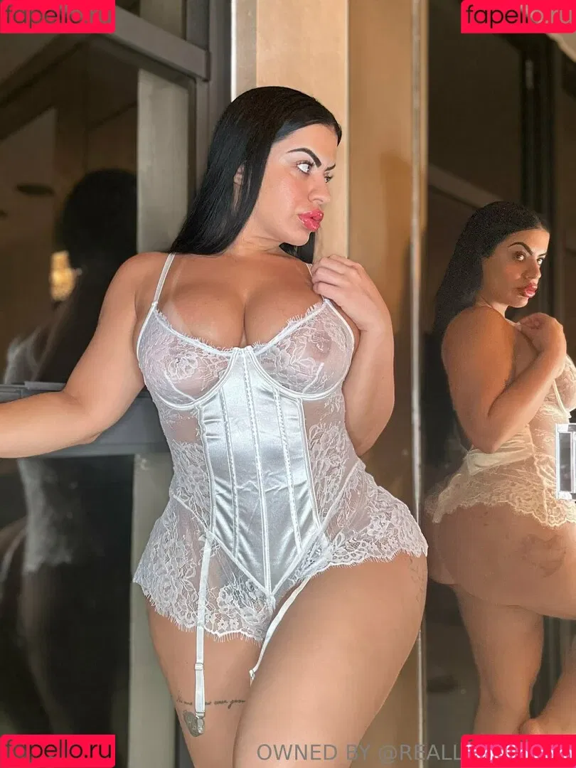 lissaaires Onlyfans Photo Gallery 