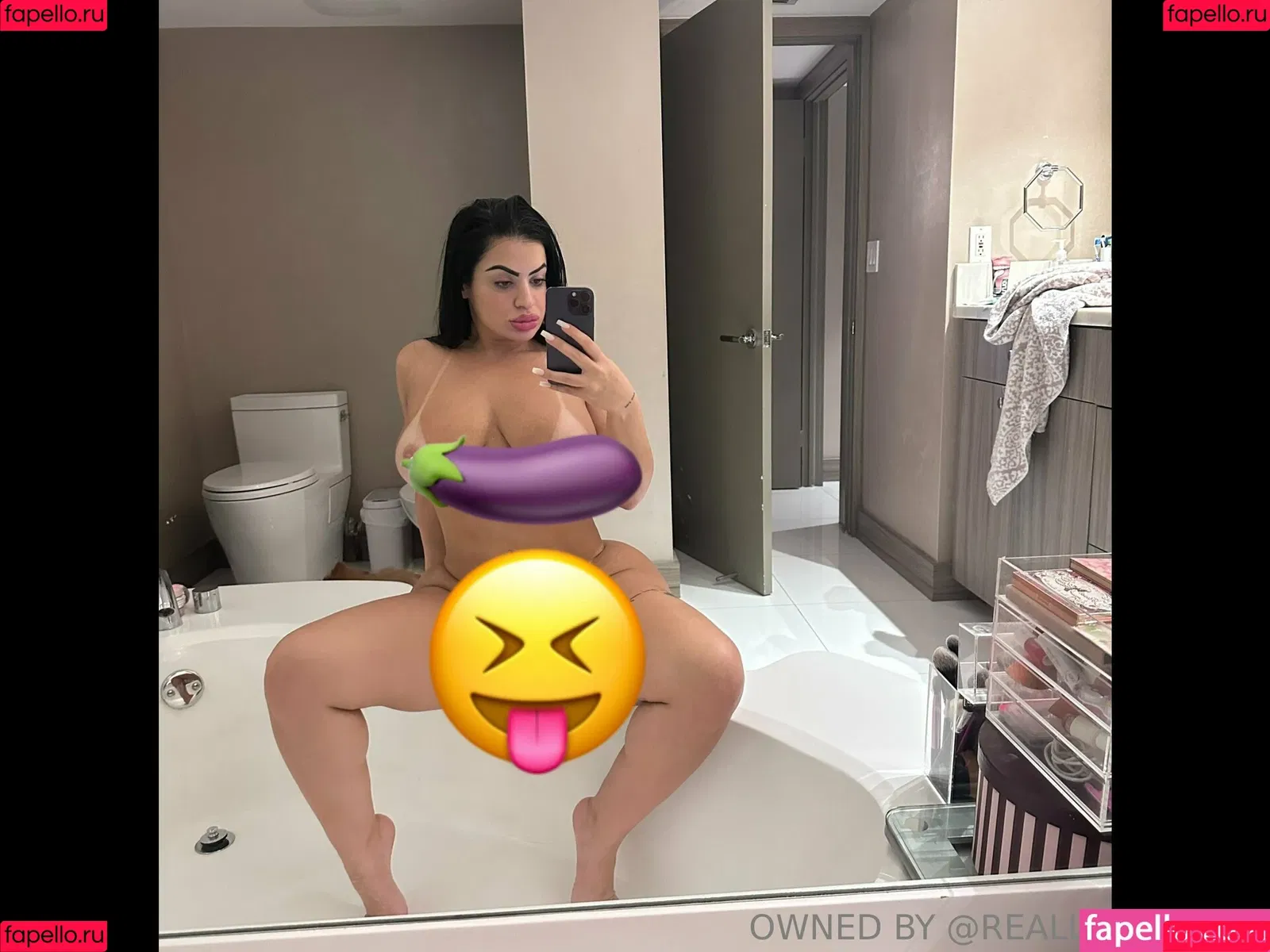 lissaaires Onlyfans Photo Gallery 