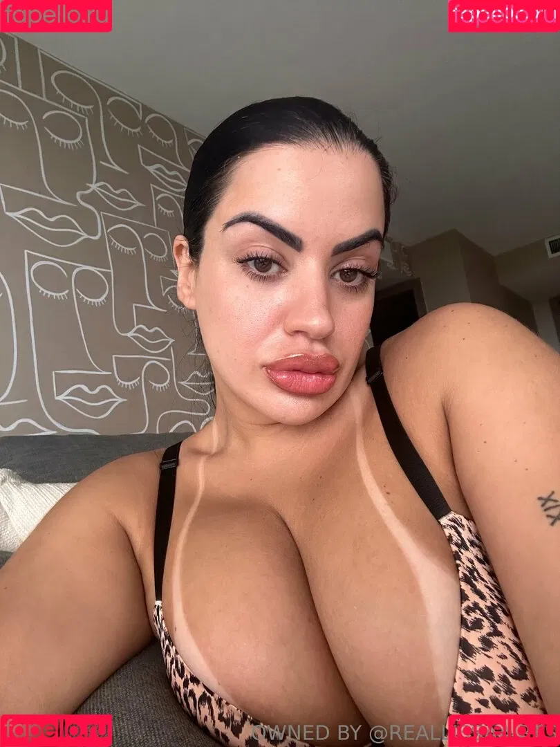 lissaaires Onlyfans Photo Gallery 
