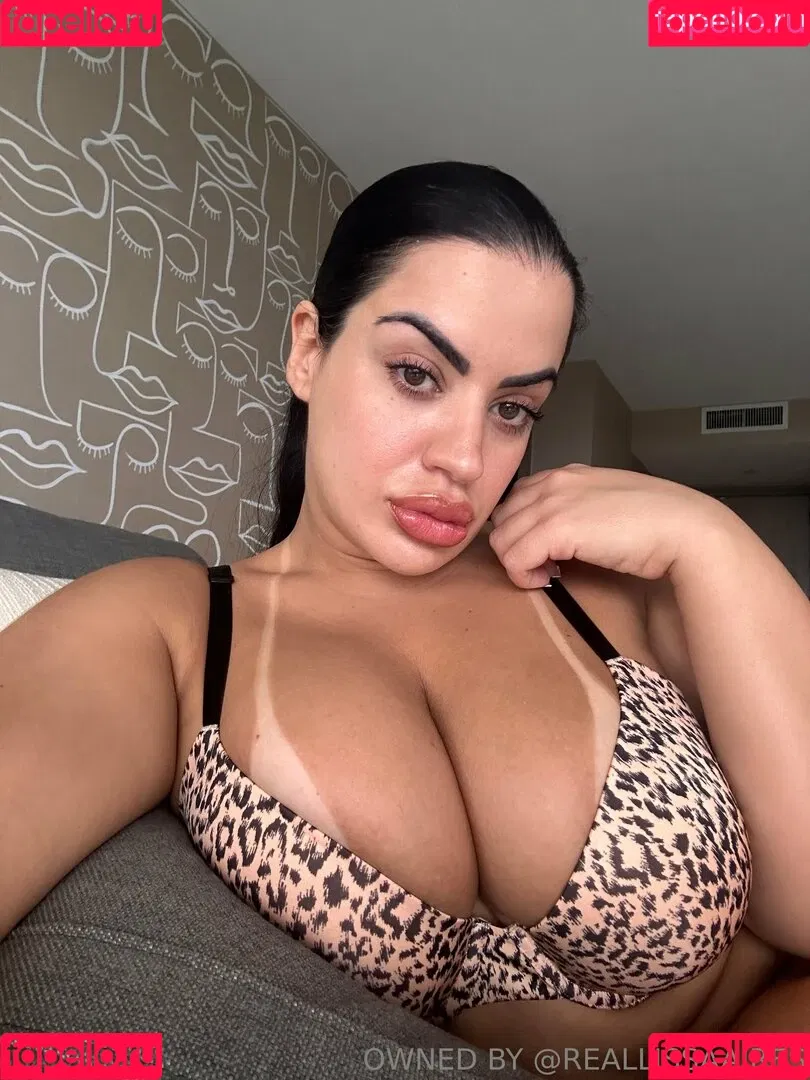 lissaaires Onlyfans Photo Gallery 