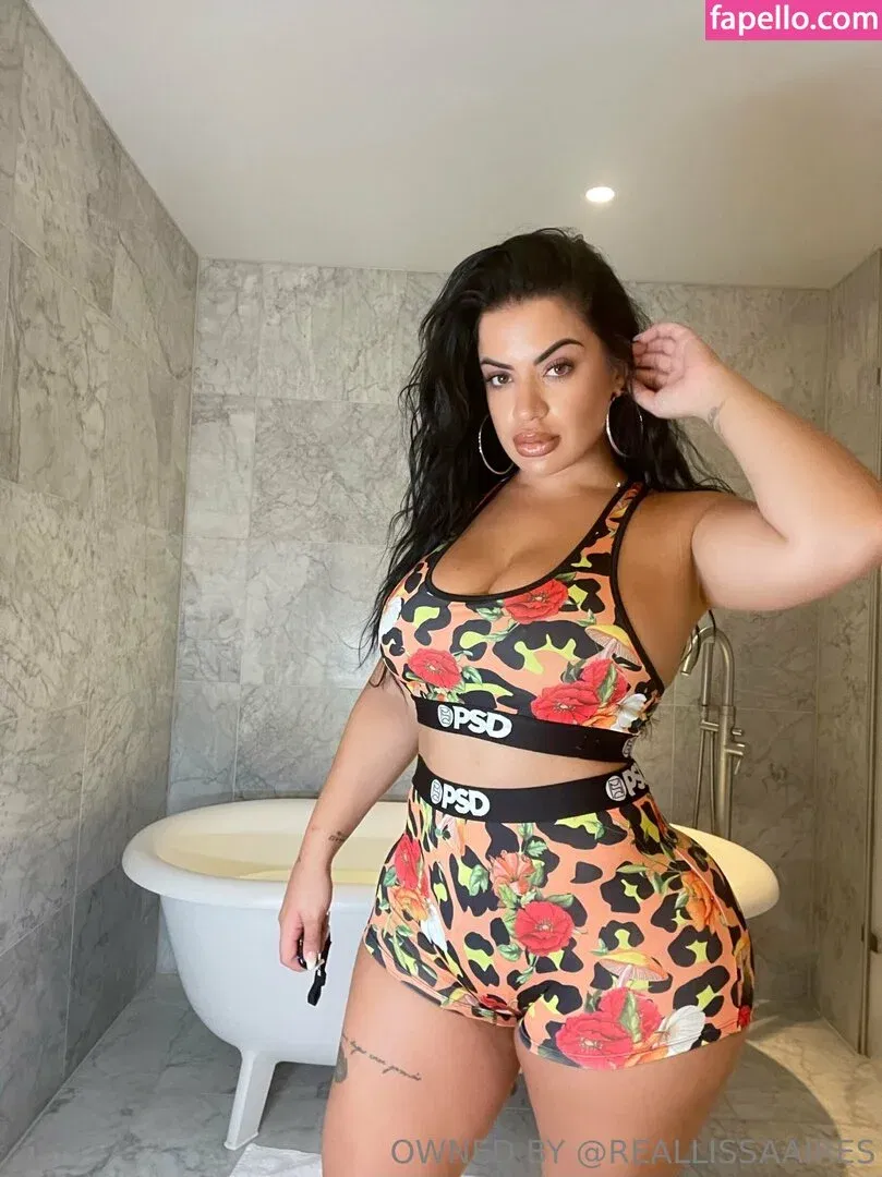 lissaaires Onlyfans Photo Gallery 