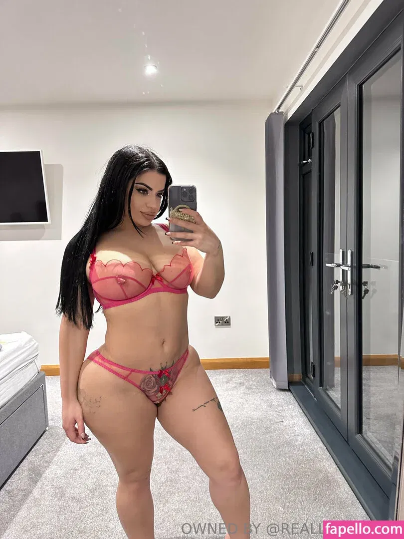 lissaaires Onlyfans Photo Gallery 