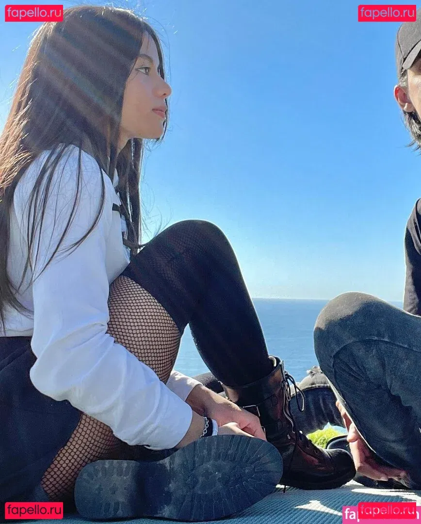 Farzaana Isaacs Onlyfans Photo Gallery 