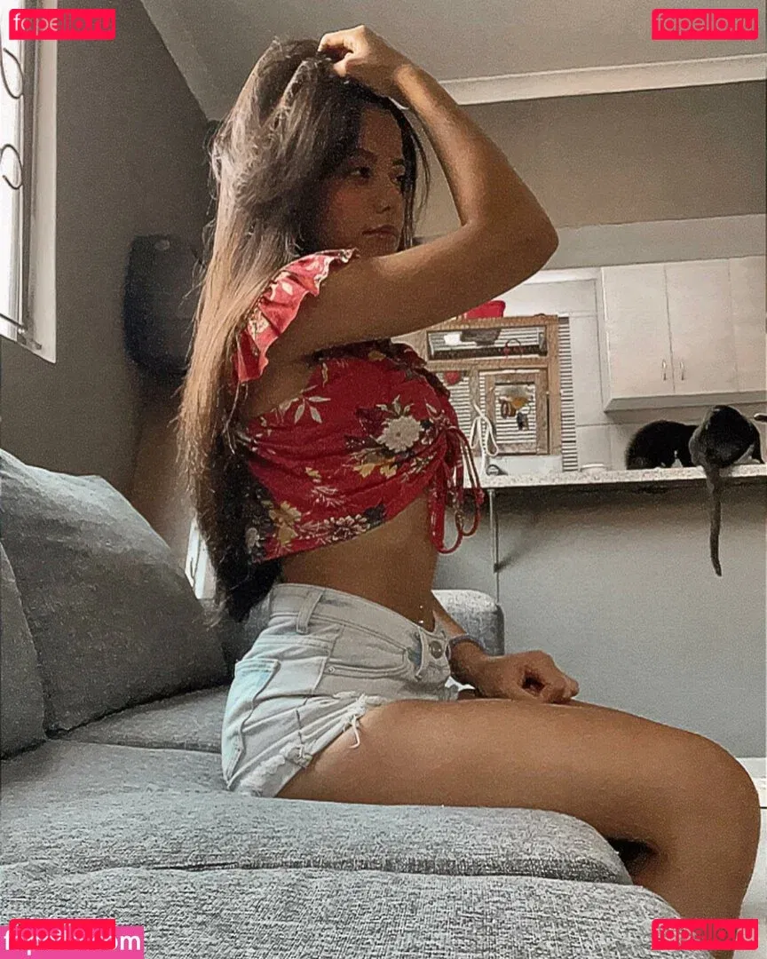 Farzaana Isaacs Onlyfans Photo Gallery 