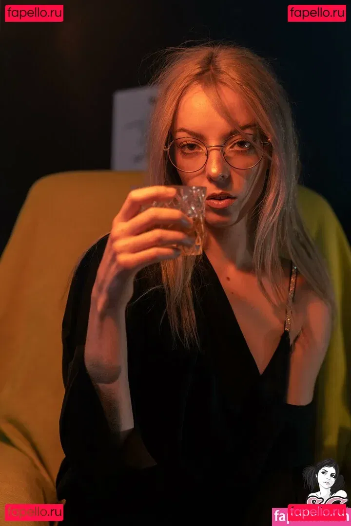 nikitaray Onlyfans Photo Gallery 