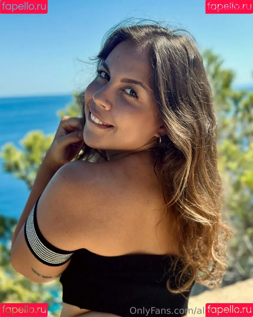 alonesuarez Onlyfans Photo Gallery 