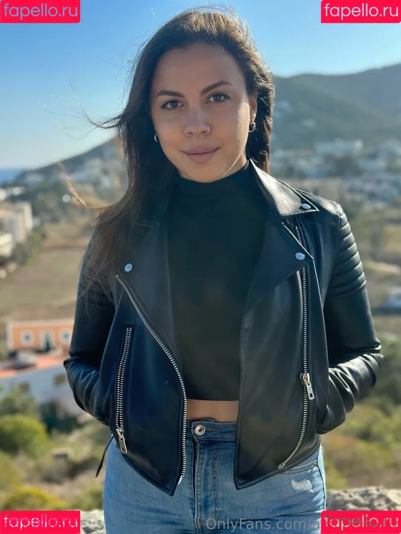 alonesuarez Onlyfans Photo Gallery 