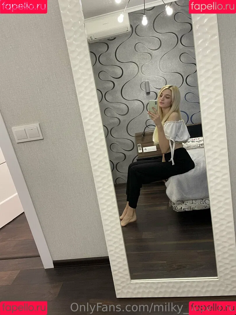 milana_candy Onlyfans Photo Gallery 