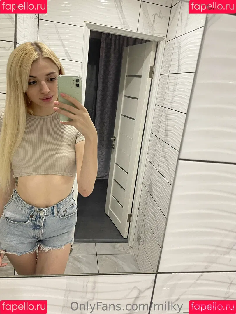 milana_candy Onlyfans Photo Gallery 