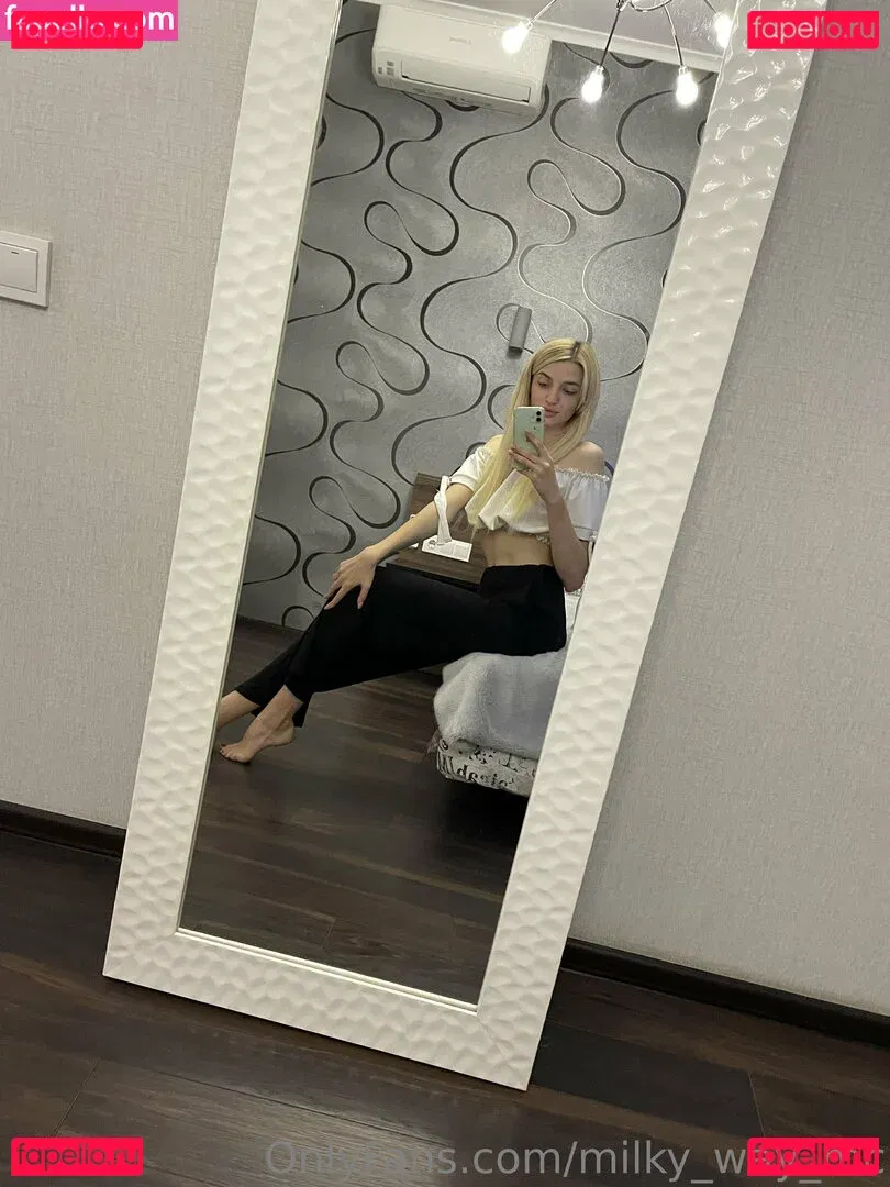 milana_candy Onlyfans Photo Gallery 