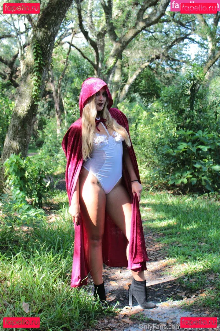 pennymaex Onlyfans Photo Gallery 