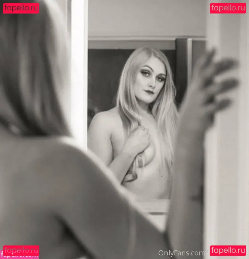 pennymaex Onlyfans Photo Gallery 