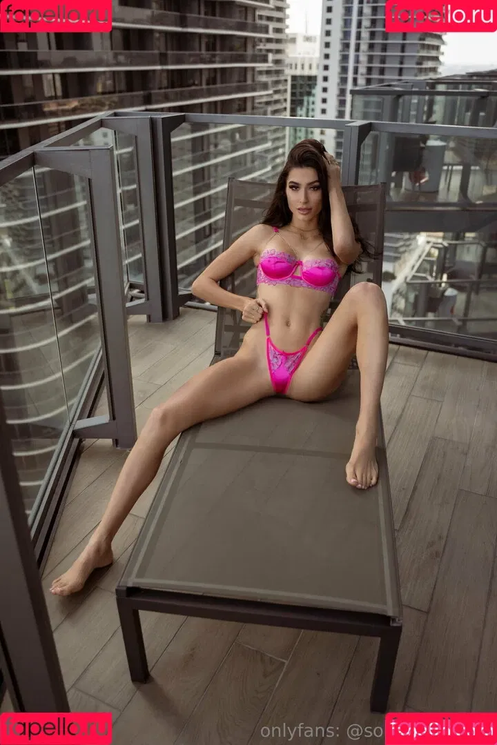 sophisummers Onlyfans Photo Gallery 