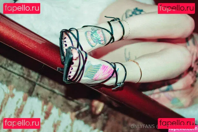 Doce Suicide Onlyfans Photo Gallery 