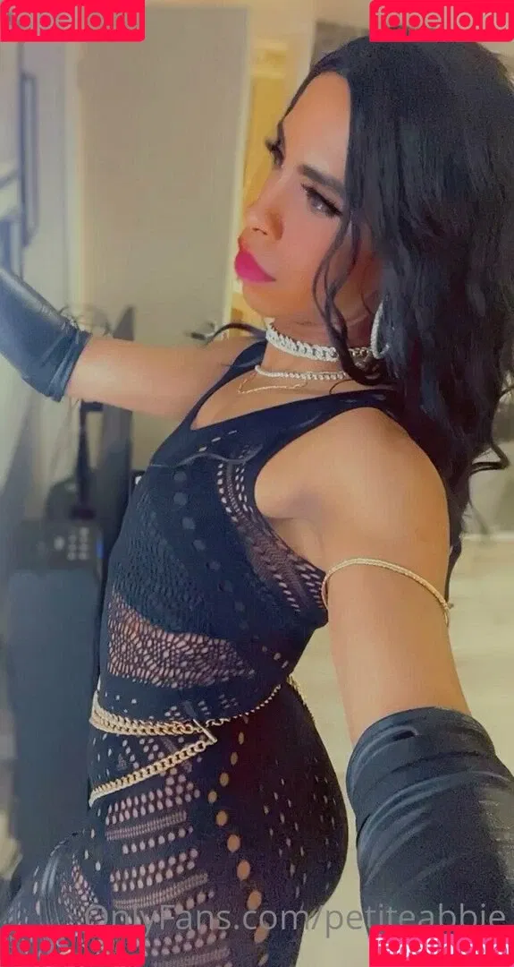 petiteabbie Onlyfans Photo Gallery 