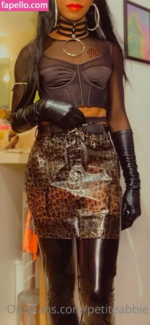 petiteabbie Onlyfans Photo Gallery 