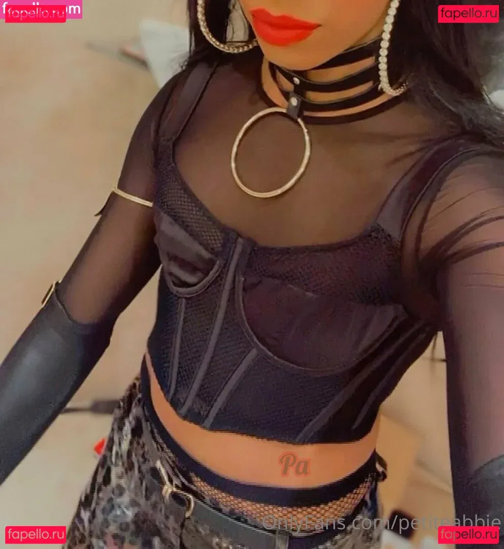 petiteabbie Onlyfans Photo Gallery 