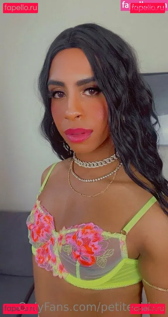 petiteabbie Onlyfans Photo Gallery 