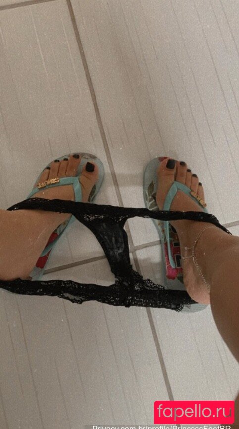 PrincessFeetBR Nude Onlyfans Photo 10