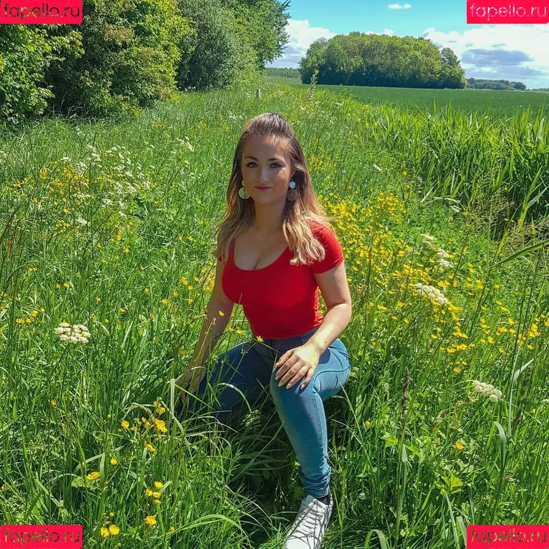Esmeralda Onlyfans Photo Gallery 